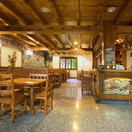 Hotel Latre Broto Exterior photo