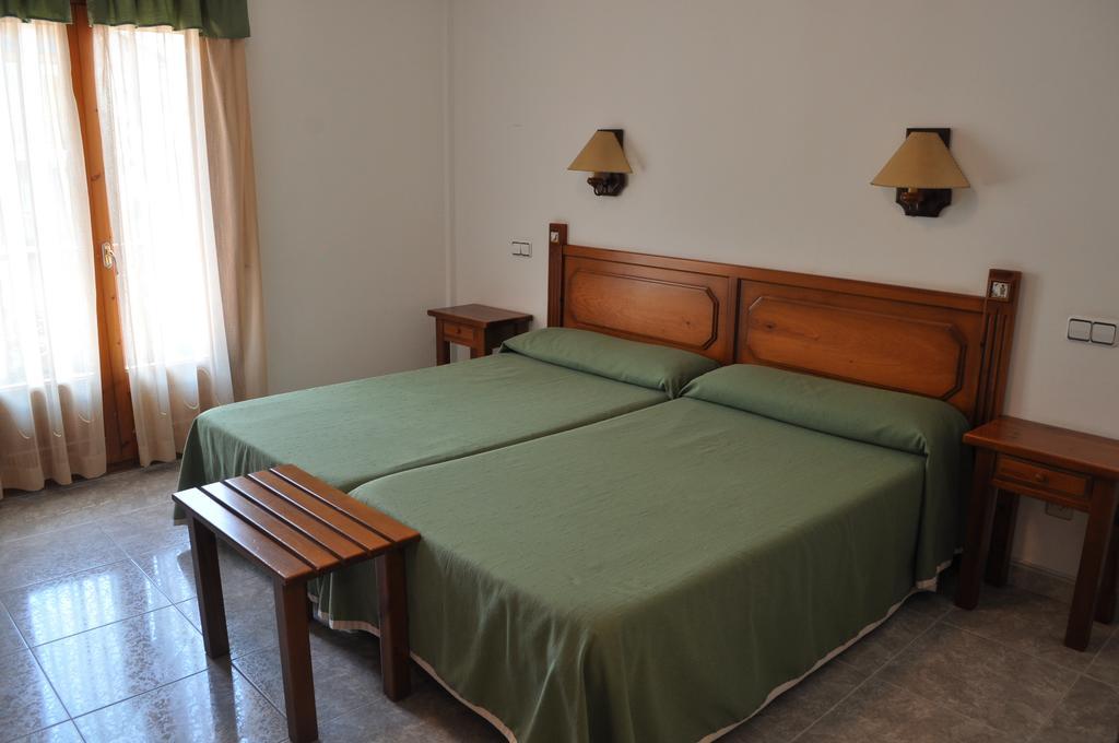 Hotel Latre Broto Room photo