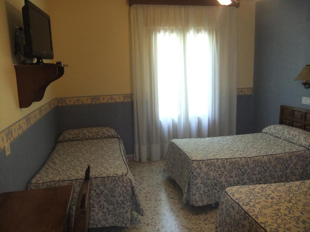 Hotel Latre Broto Room photo
