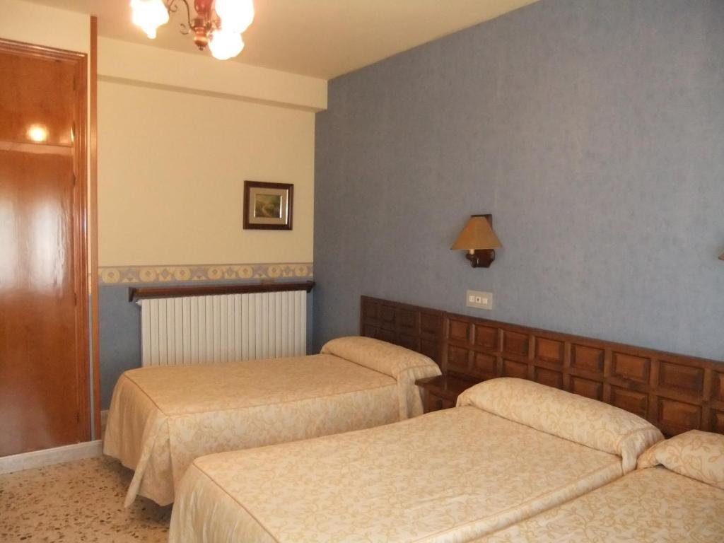 Hotel Latre Broto Room photo